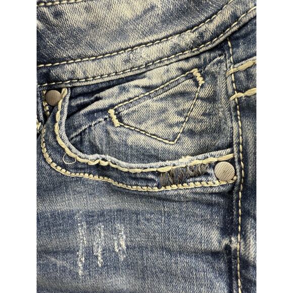 Vigoss Women's Capri‎ Jeans Size 3/4 Distressed Ripped Embroidered Pockets EUC - Picture 8 of 16
